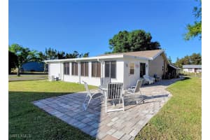 2015 Schooner Drive, Labelle, FL 33935 Sold 04/14/25