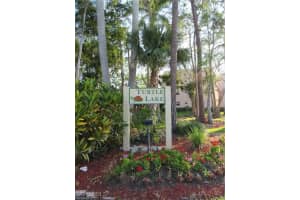 200 Turtle Lake Ct 109, Naples