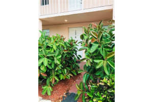 200 Turtle Lake Court, Naples, FL 34105 - MLS#225027060