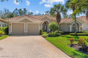 2874 Lone Pine Ln, Naples