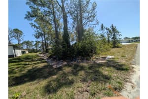 3700 Elaine Avenue, Lehigh Acres, FL 33971 - MLS#225027102