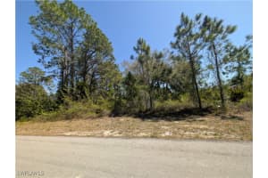 3700 Elaine Avenue, Lehigh Acres, FL 33971 - MLS#225027102