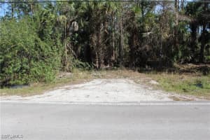  86 9th ST SW, Naples, FL 34117 - MLS#225027180