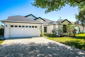 662 LAMBTON Lane, Naples, FL 34104 Sold 07/11/25