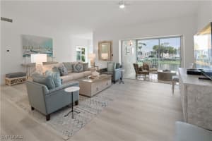 784 Willowbrook Dr 607, Naples