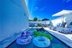 698 105th Avenue, Naples, FL 34108 Sold 05/01/25