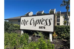 6979 Winkler Rd 111, Fort Myers