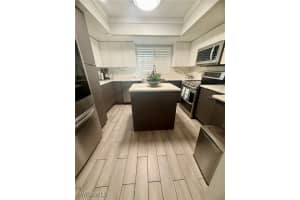 1020 Palm View Dr 101c, Naples