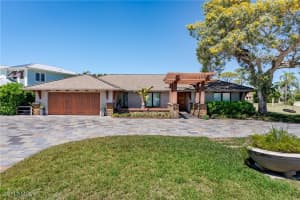 2257 Regal Way, Naples, FL 34110 - MLS#225027542