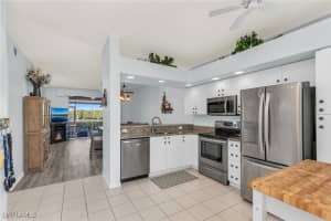 194 Newport Drive, Naples, FL 34114 - MLS#225027572