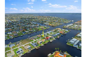 1720 40th Terrace, Cape Coral, FL 33904 - MLS#225027616