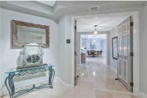 285 Grande Way, Naples, FL 34110 - MLS#225027618