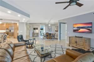 285 Grande Way, Naples, FL 34110 - MLS#225027618