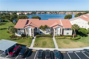 7784 Emerald Circle, Naples, FL 34109 Sold 05/02/25
