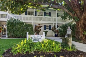 1115 4th Street, Naples, FL 34102 Sold 04/02/25