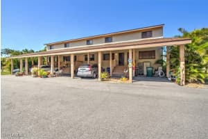 13508 Siesta Pines Ct 7, Fort Myers