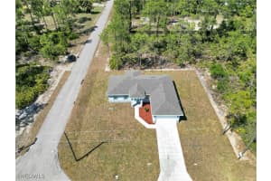 906 16th Street, Lehigh Acres, FL 33972 Sold 04/18/25