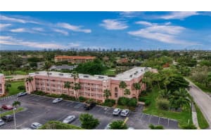 100 Forest Lakes Boulevard, Naples, FL 34105 - MLS#225027752