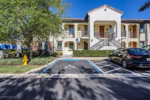 15098 Palmer Lake Cir 101, Naples