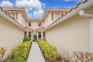 385 Robin Hood Circle, Naples, FL 34104 Sold 07/10/25