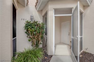385 Robin Hood Circle, Naples, FL 34104 Sold 07/10/25