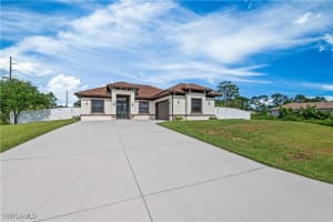 101 Clyde Avenue, Lehigh Acres, FL 33971 Sold 06/12/25