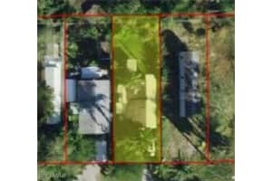 2593 Holly Ave, Naples