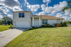 700 18th Terrace, Cape Coral, FL 33991 - MLS#225027983