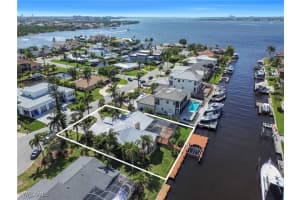 813 Cape View Dr, Fort Myers