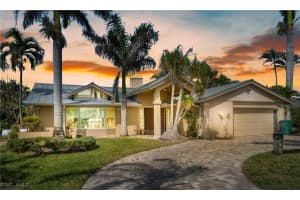 813 Cape View Drive, Fort Myers, FL 33919 - MLS#225028004