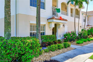 3043 Horizon Lane, Naples, FL 34109 Sold 04/21/25