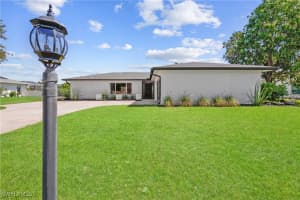 1655 Whiskey Creek Drive, Fort Myers, FL 33919 Sold 05/07/25