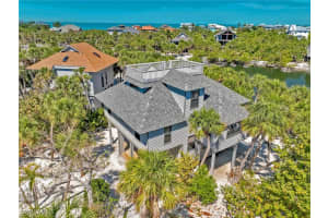 4492 Hammock Court, Upper Captiva, FL 33924 Sold 05/15/25