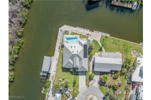 2810 Teal Ct, St James City