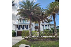 336 Lagoon Avenue, Naples, FL 34108 - MLS#225028190