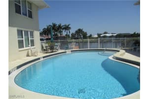 1827 Se 41st St 1f, Cape Coral