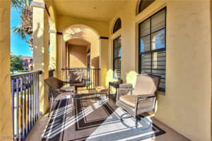 9102 Capistrano Street, Naples, FL 34113 - MLS#225028277