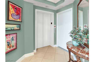 455 Cove Tower Drive, Naples, FL 34110 - MLS#225028306