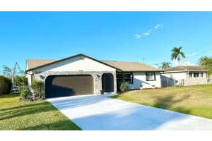 6372 Plumosa Ave, Fort Myers