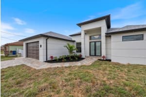 3806 4TH Street, Lehigh Acres, FL 33976 - MLS#225028388
