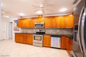 4639 Siesta Circle, Fort Myers, FL 33901 Sold 04/30/25