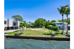 1204 Alhambra Drive, Fort Myers, FL 33901 - MLS#225028470
