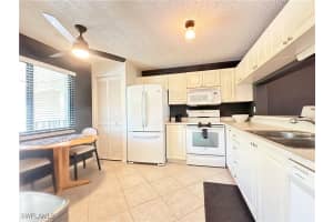 5784 Deauville Circle, Naples, FL 34112 - MLS#225028524