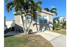 4720 Bayberry Way W, Estero