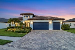 3721 Sapphire Cove Cir, Naples