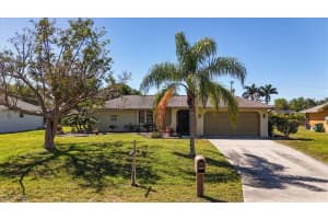 2220 2nd Terrace, Cape Coral, FL 33990 - MLS#225028691