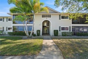 8121 S Woods Cir 8, Fort Myers
