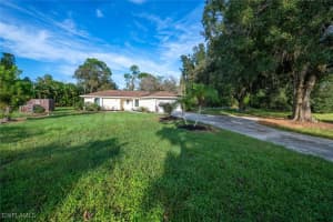 1981 Seminole Harbor Drive, Alva, FL 33920 Sold 04/14/25