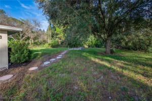 1981 Seminole Harbor Drive, Alva, FL 33920 Sold 04/14/25