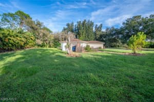 1981 Seminole Harbor Drive, Alva, FL 33920 Sold 04/14/25